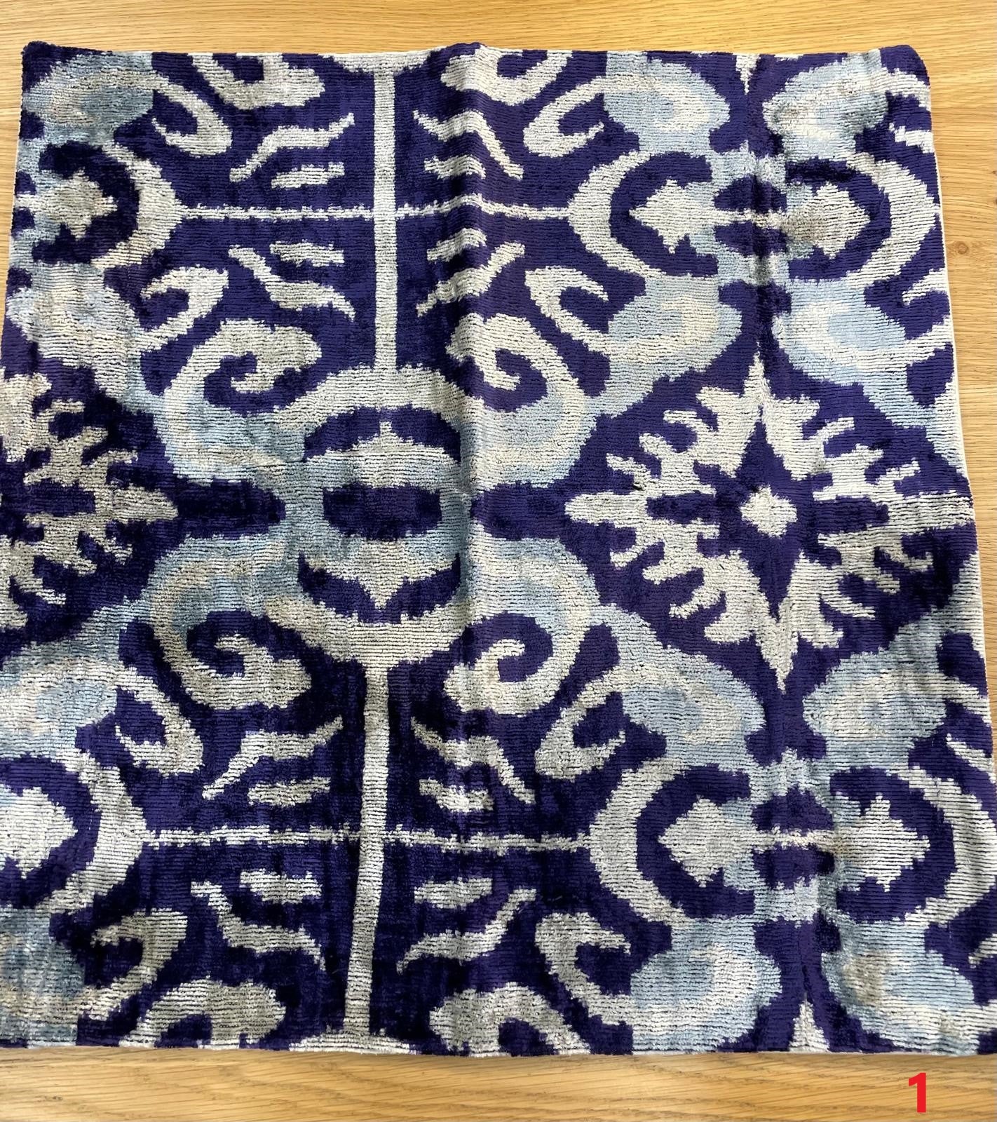 50x50 cm square silk carpet cushions