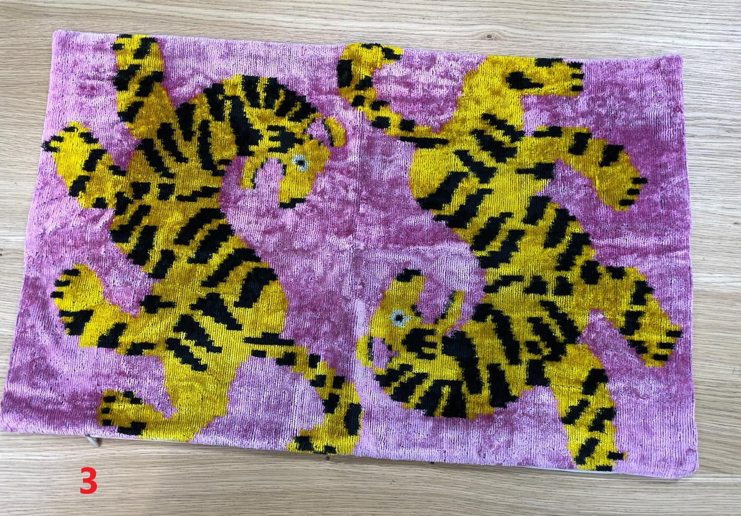 50x40 cm rectangular silk carpet cushions