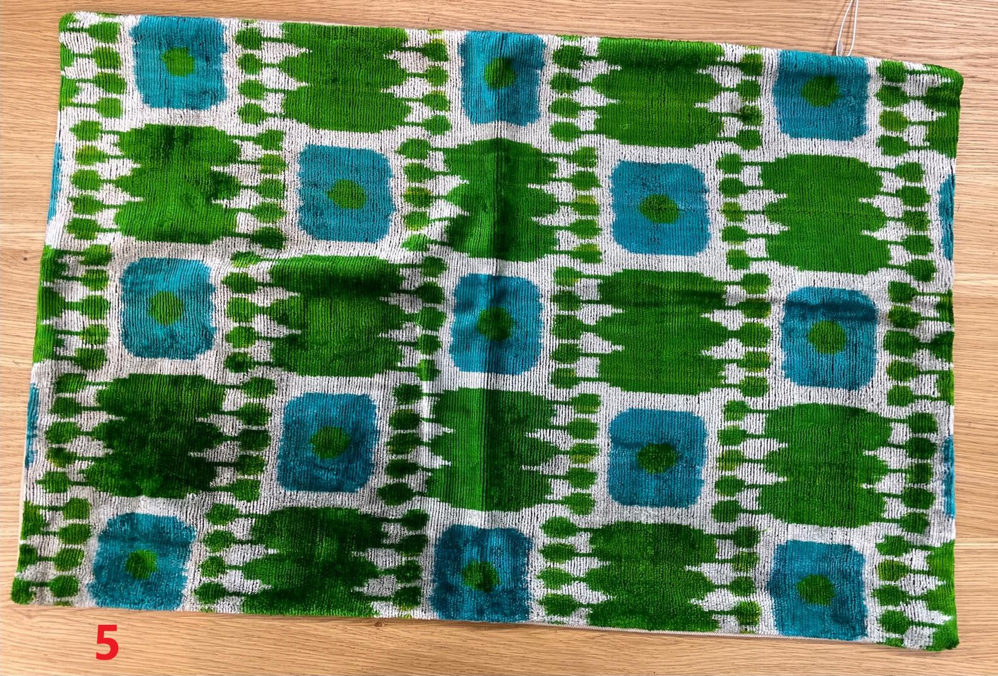 50x40 cm rectangular silk carpet cushions