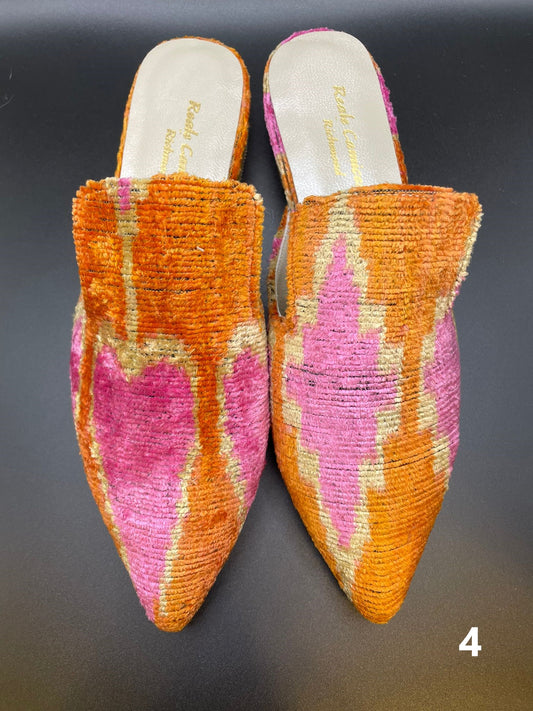 Silk Carpet Shoes - Pink Hearts