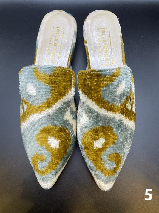 Silk Carpet Shoes - Paisley Pattern